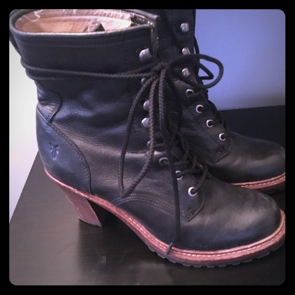 Frye Lucy lace up